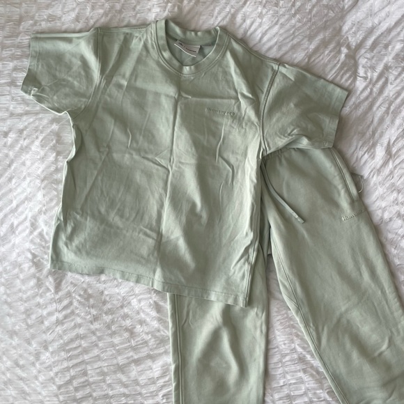 adidas x Pharrell Williams Linen Green Set - Picture 3 of 3